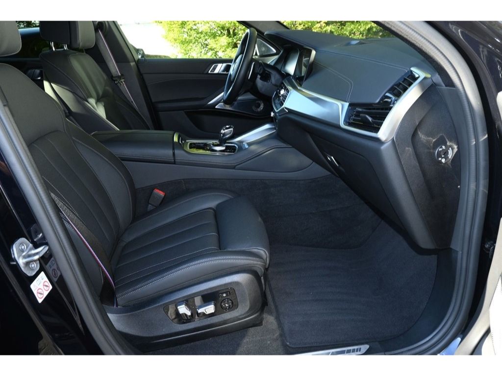 BMW X6 M40d xDrive - předváděcí auto skladem - maximální výbava - super cena - online prodej - autoibuy.com